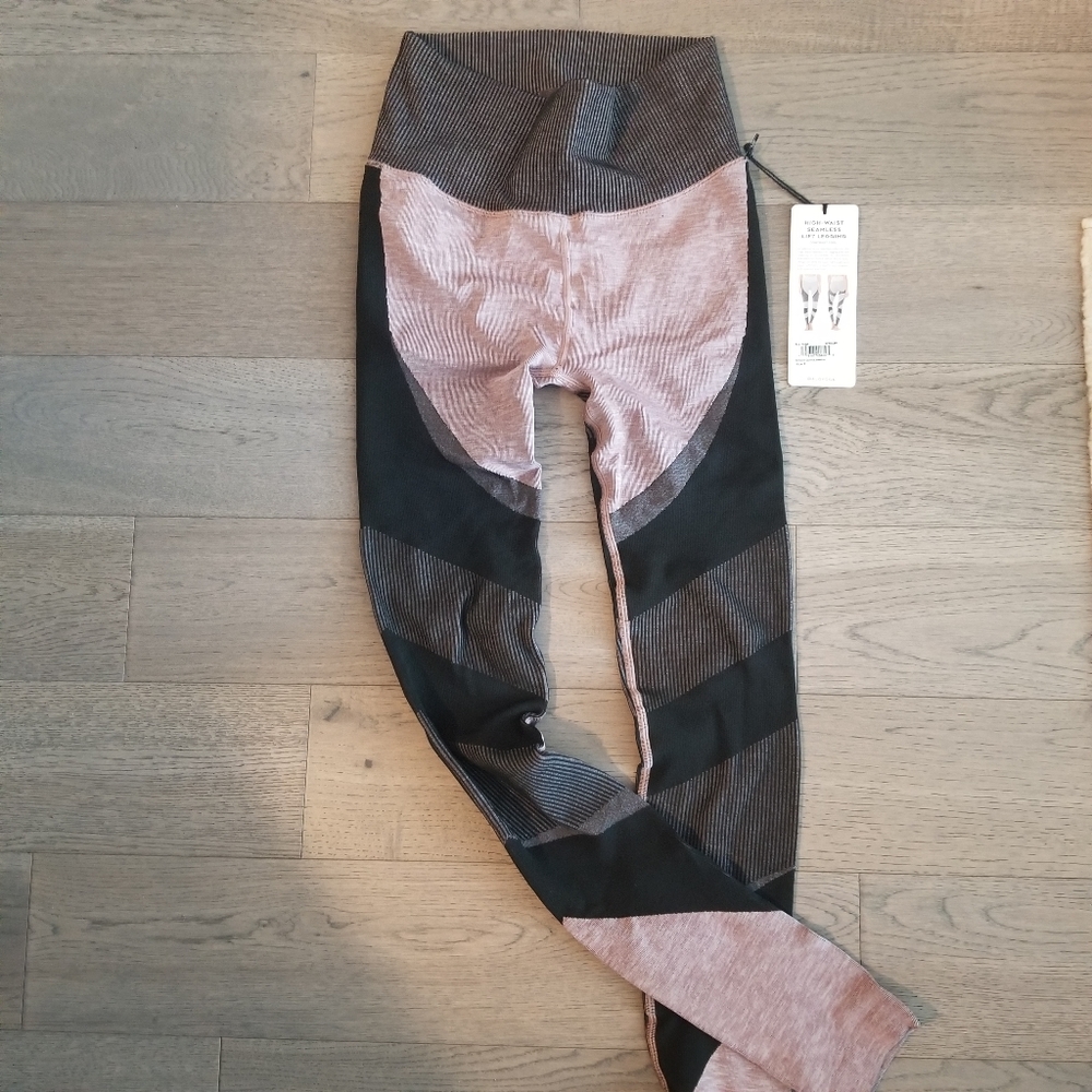 ALO yoga leggings